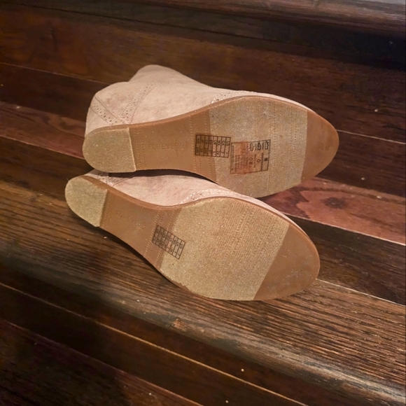 Forever 21 Wedge ankle boots - Picture 5 of 5